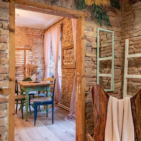 At The Folklore Lägenhet Bratislava