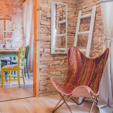 Apartment At The Folklore Pressburg